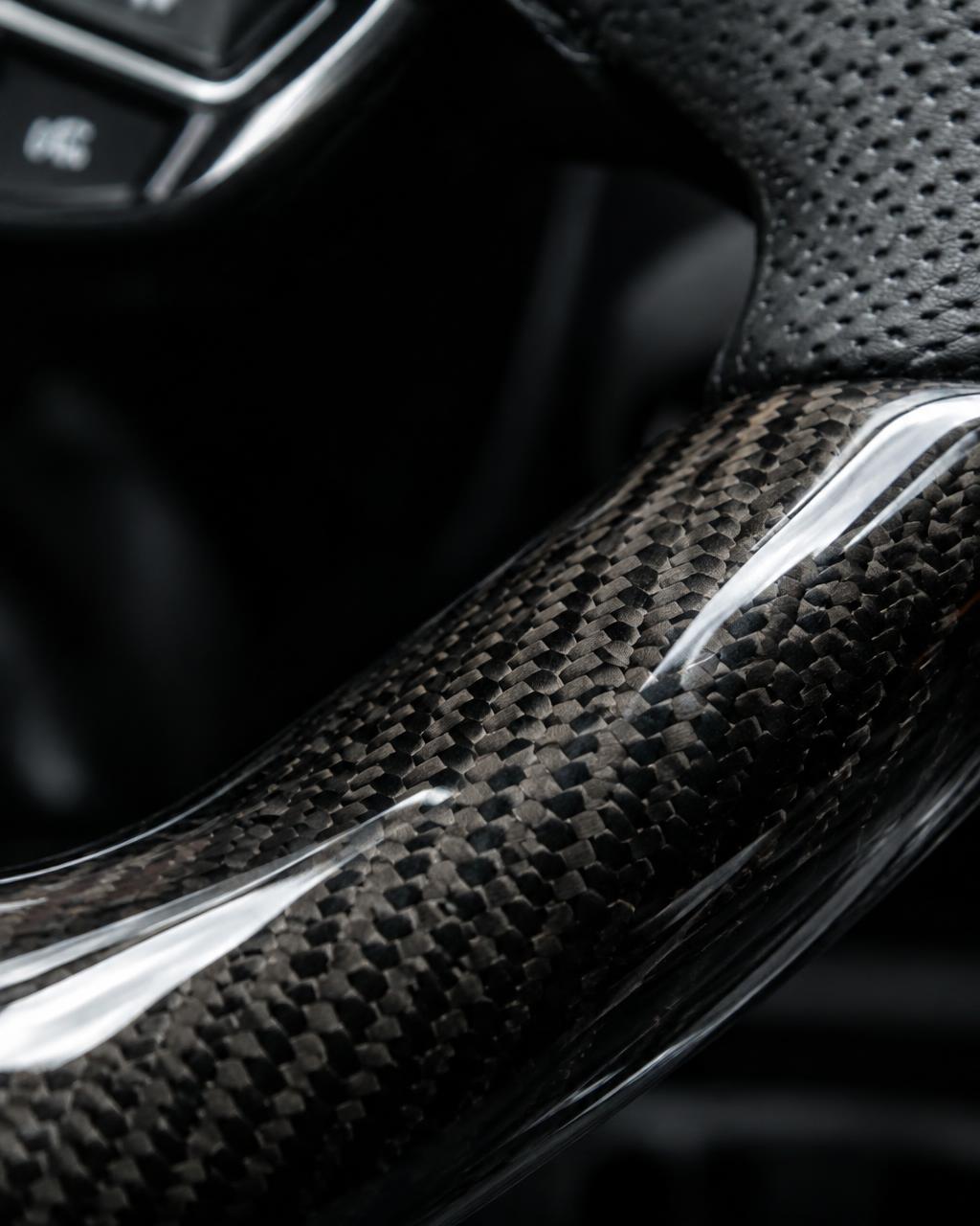 Carbon — detal kierownicy